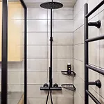 Design District Gem, Private Sauna * Helsinki