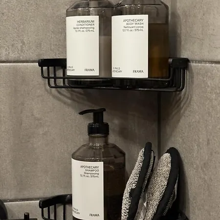 Апартаменты Design District Gem, Private Sauna