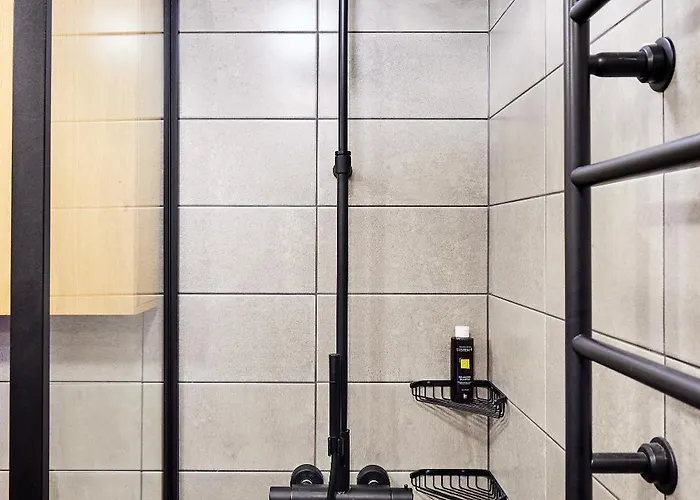 Design District Gem, Private Sauna * هلسنكي